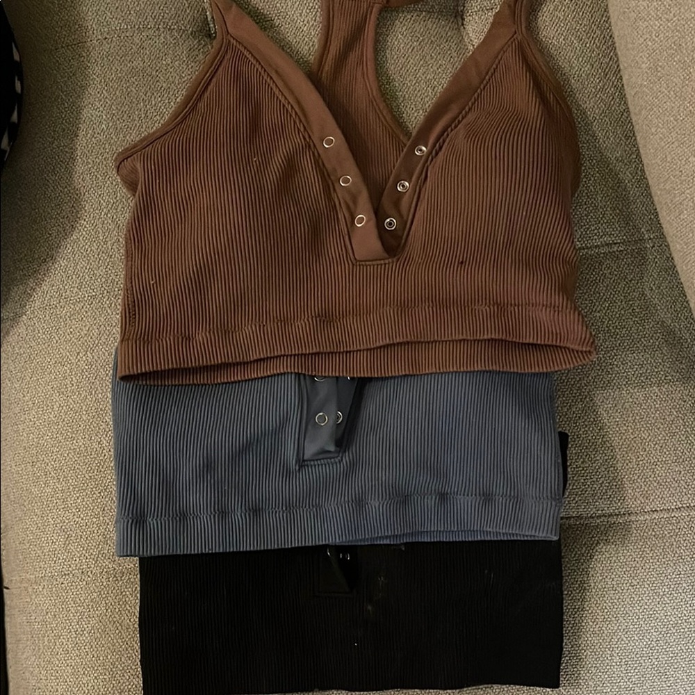 3 pack Ribbed V-Neck Snap Front Tank Top - Brown